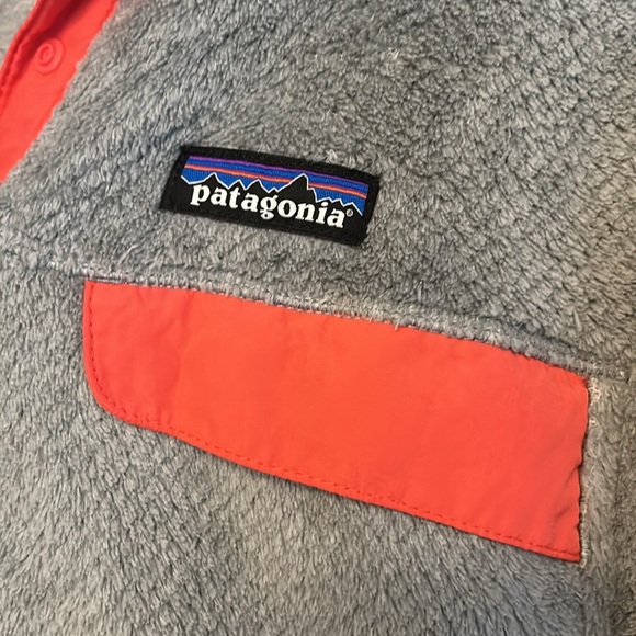 Patagonia Sweatshirt - Picture 2 of 5